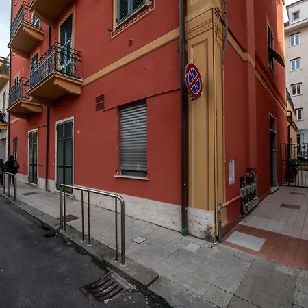 233 - Casa Milla - Centro Citta - 150metri Dal Mare E - Parcheggio Gratis Incluso * Sestri Levante