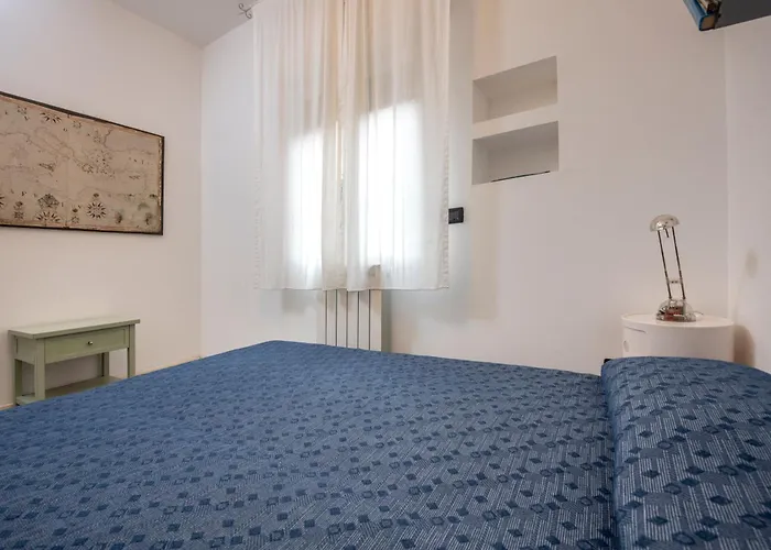 233 - Casa Milla - Centro Citta - 150metri Dal Mare E - Parcheggio Gratis Incluso