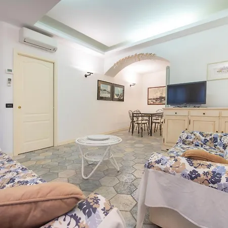 233 - Casa Milla - Centro Citta - 150metri Dal Mare E - Parcheggio Gratis Incluso דירה