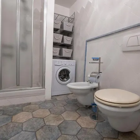 233 - Casa Milla - Centro Citta - 150metri Dal Mare E - Parcheggio Gratis Incluso דירה
