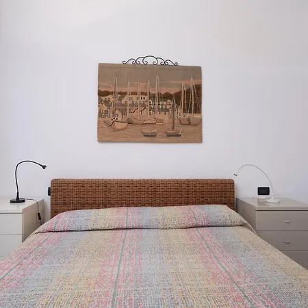 233 - Casa Milla - Centro Citta - 150metri Dal Mare E - Parcheggio Gratis Incluso דירה *