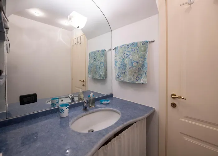 233 - Casa Milla - Centro Citta - 150metri Dal Mare E - Parcheggio Gratis Incluso 세스트리레반떼