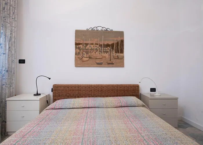 233 - Casa Milla - Centro Citta - 150metri Dal Mare E - Parcheggio Gratis Incluso 아파트 *